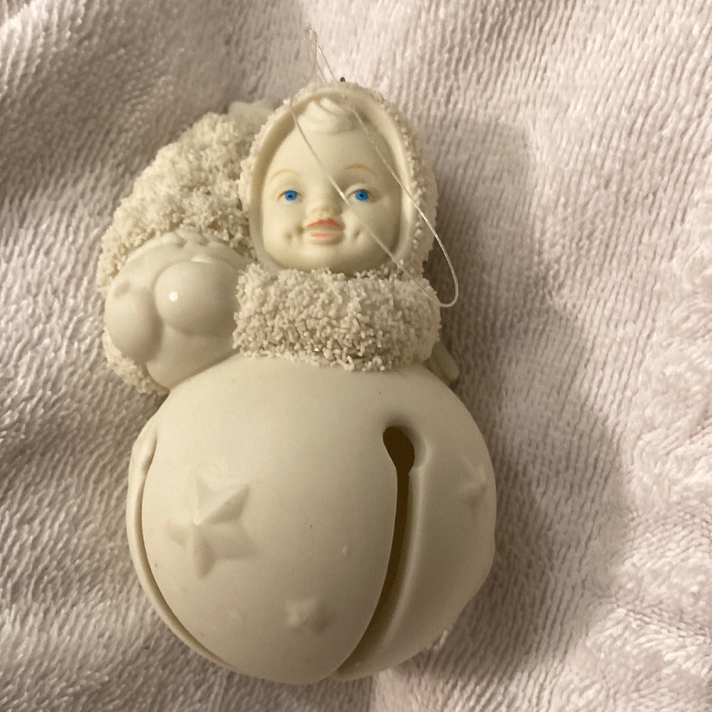 MAKE AN OFFER 

Dept 56 1996 ‘Starry Pine’ Snowbabies